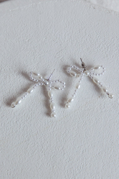 Anita earrings with pearl stud