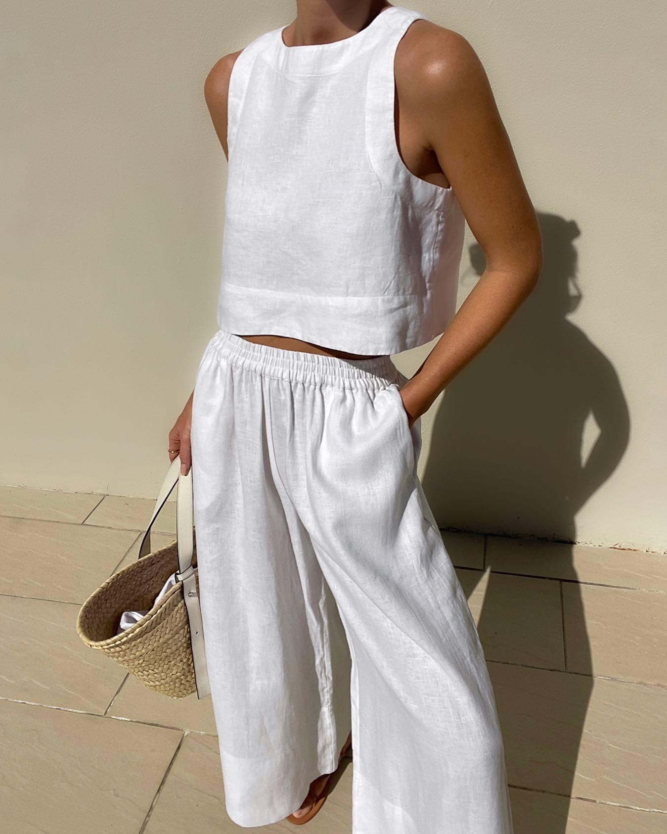 Chic Solid Colour Sleeveless 2-Piece Set