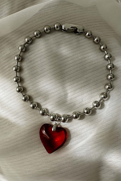 Grand Heart Necklace in Silver Pearls Red Lion