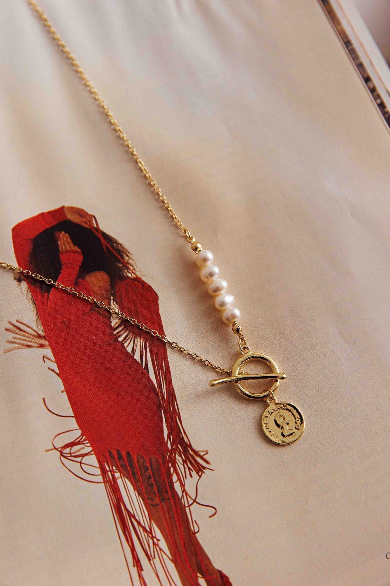 Meliza Necklace with Pearls and Golden Components