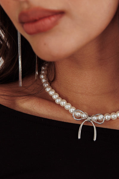 Necklace with Pearl Knot Accent Daydream Silver