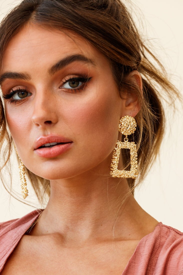 Geometric Manhattan Earrings in Gold