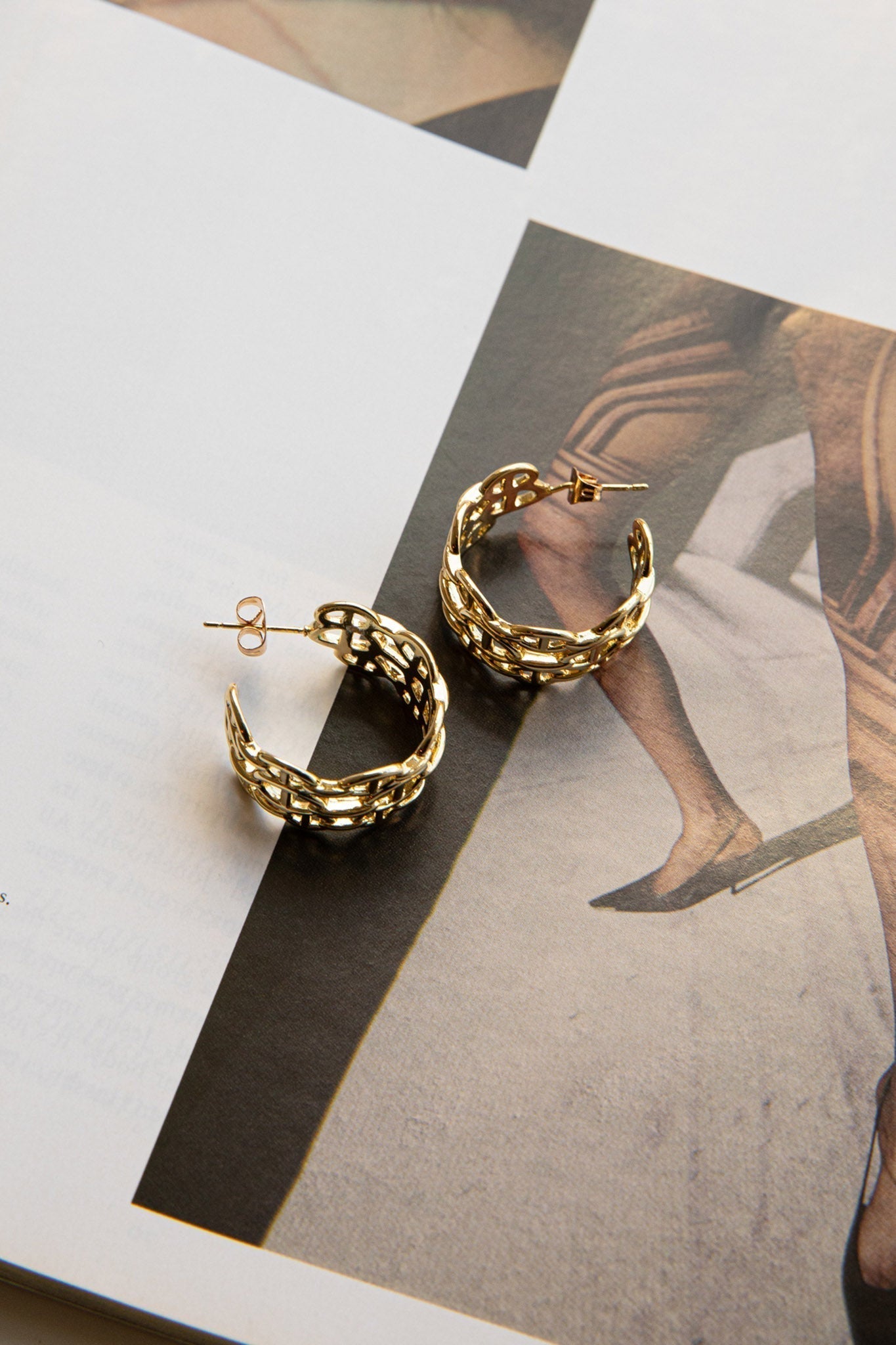 Georgiana open hoop earrings in gold