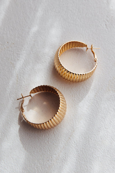 Ribbed Gold Hoops Laureen