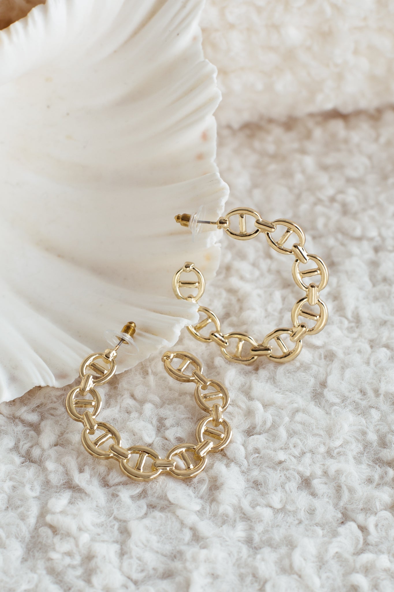 Golden anchor link hoop earrings