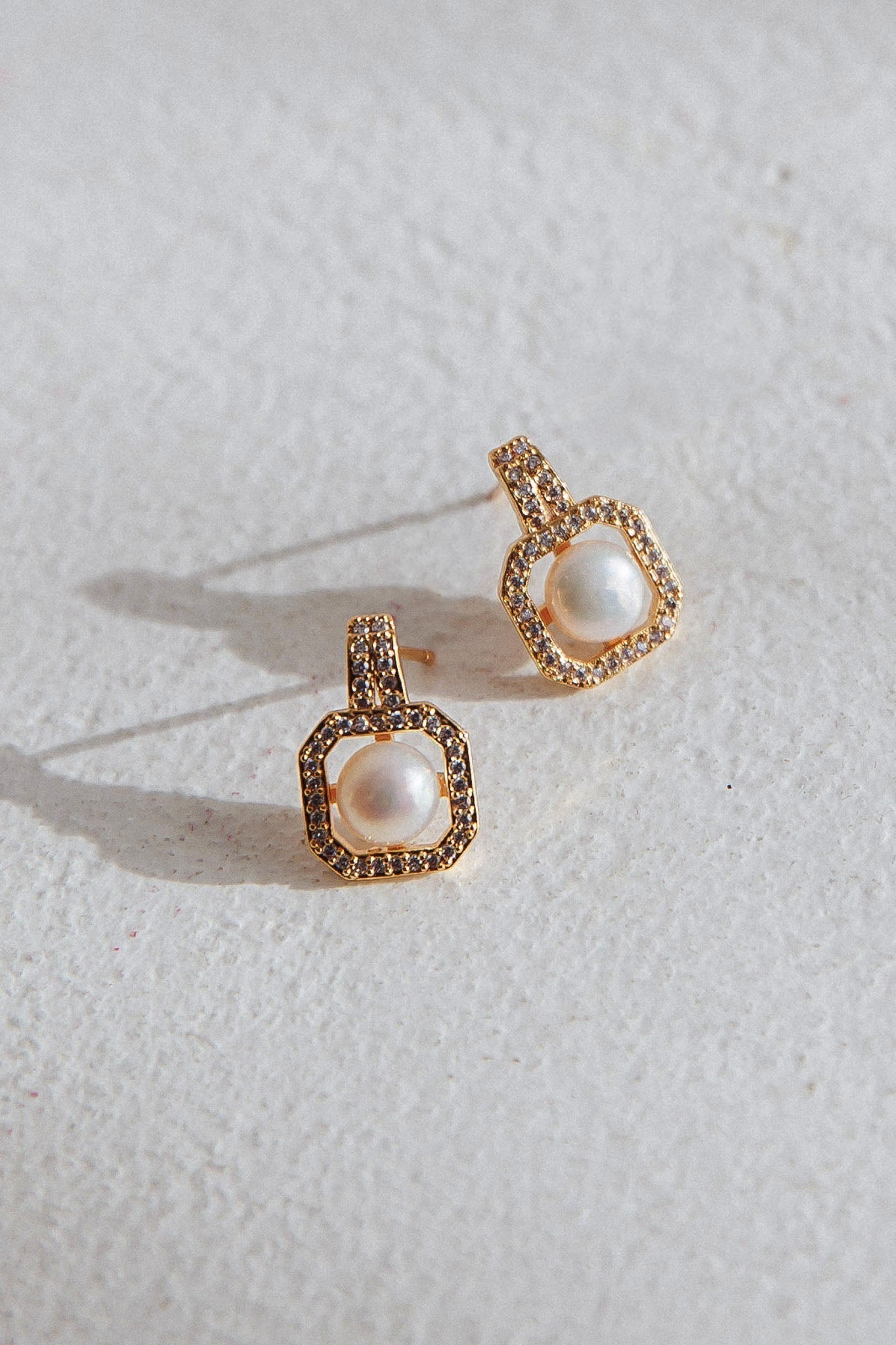Gold Hanging Earrings with Cubic Zirconia and Freshwater Pearls