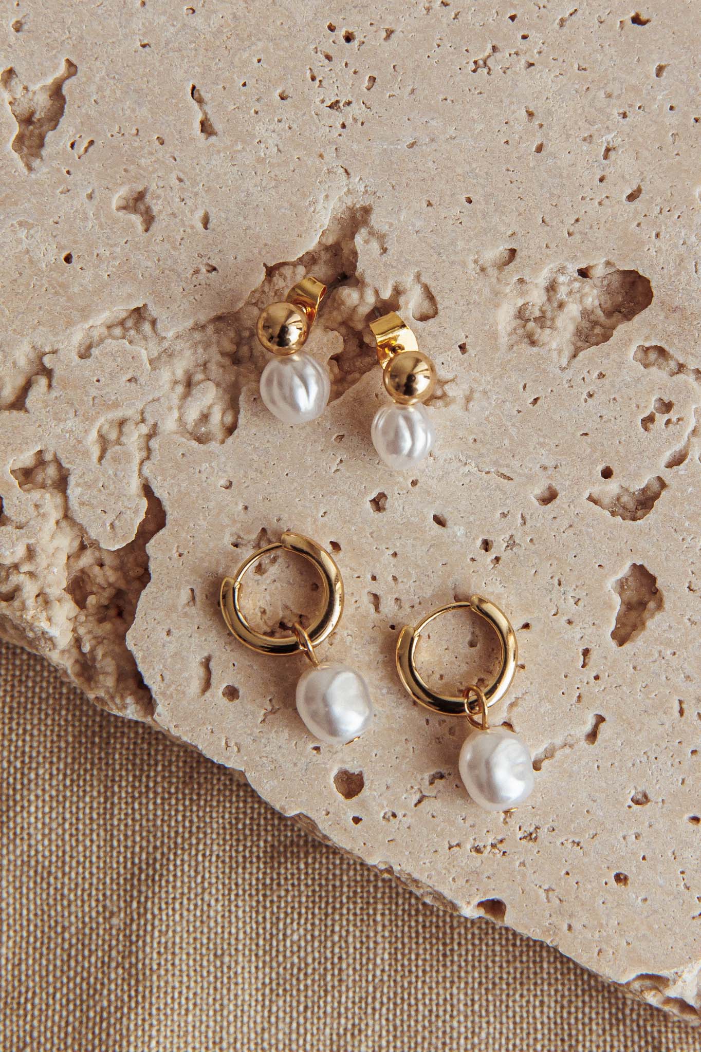 Isadore Earrings Set of Gold and Pearls