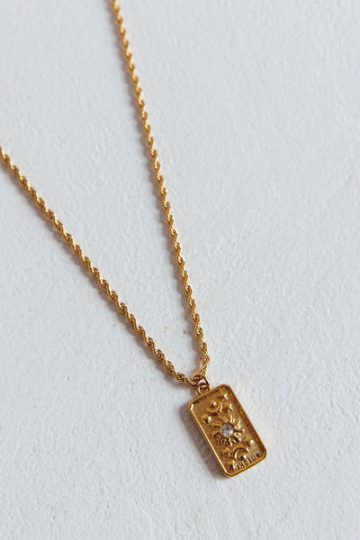 Gold-Coloured Rope Necklace with Pendant