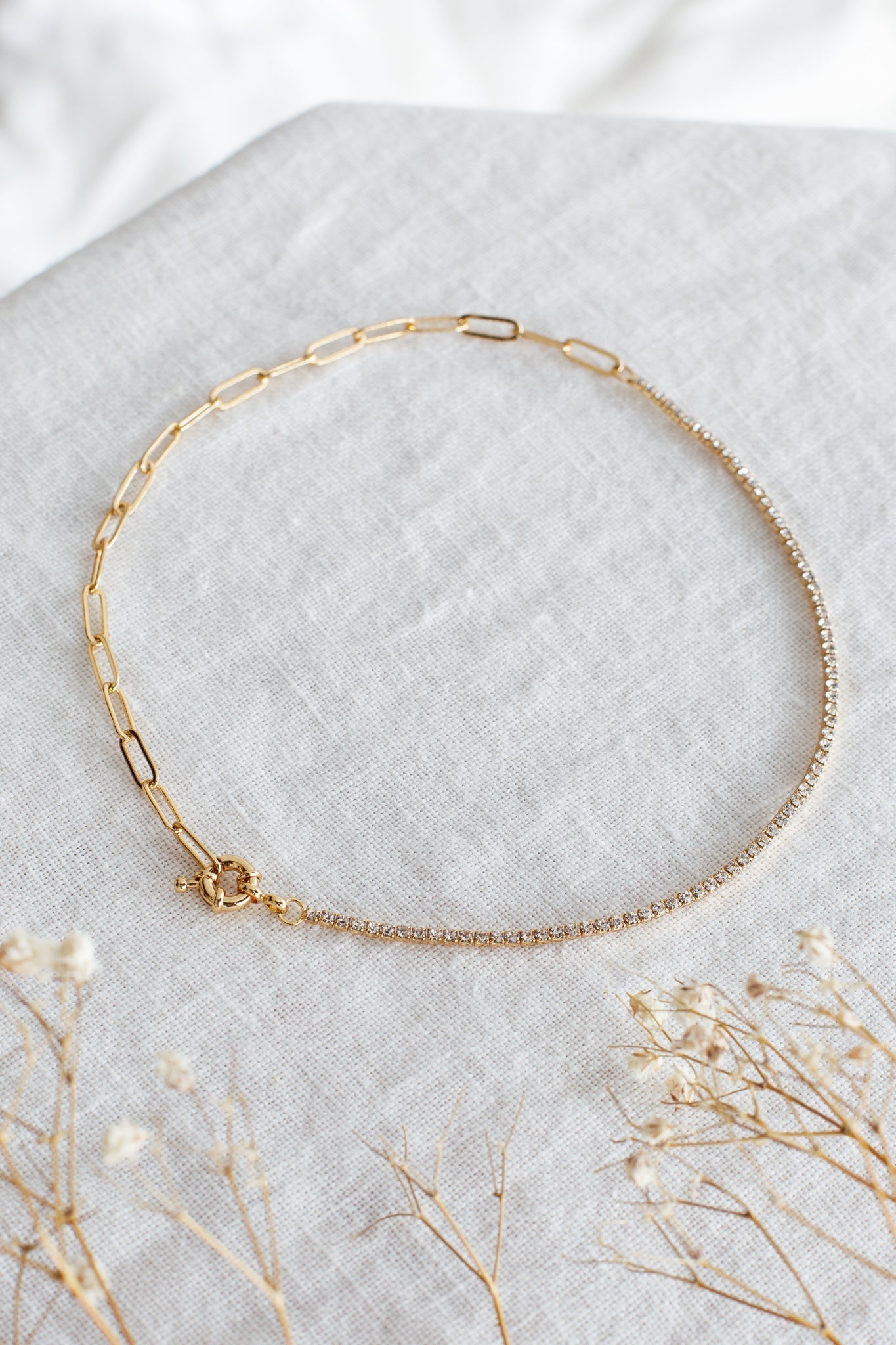 Madelyn paperclip necklace with golden rhinestones