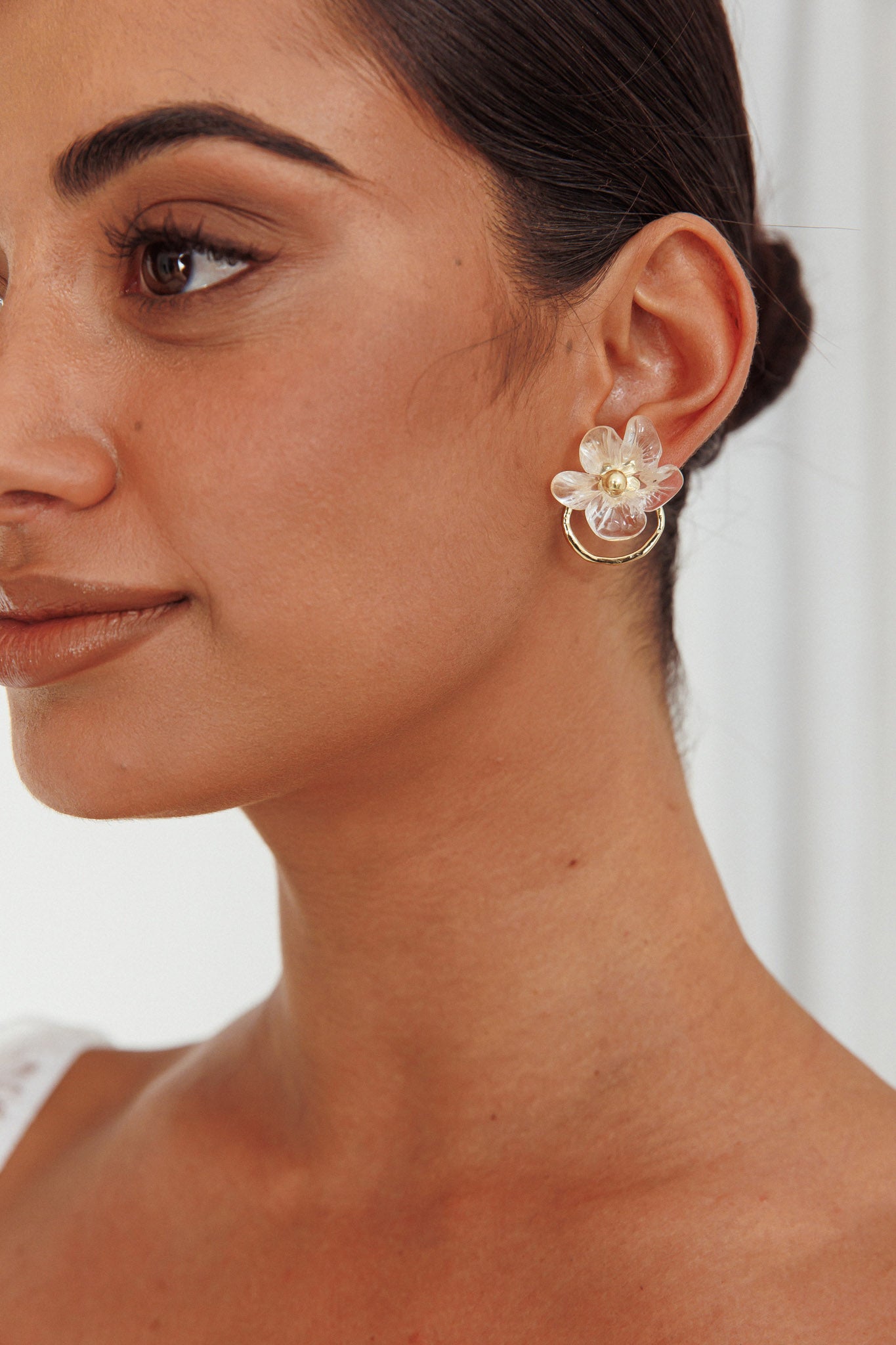 Andrea Earrings Clear Flower Gold