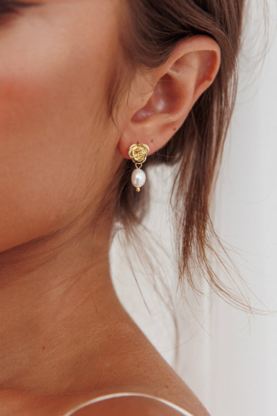 Le Jardin Flower Pearl Gold Earrings