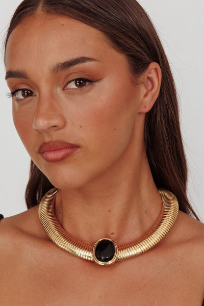 Oval Cleopatra Hanger Collar Gold Black
