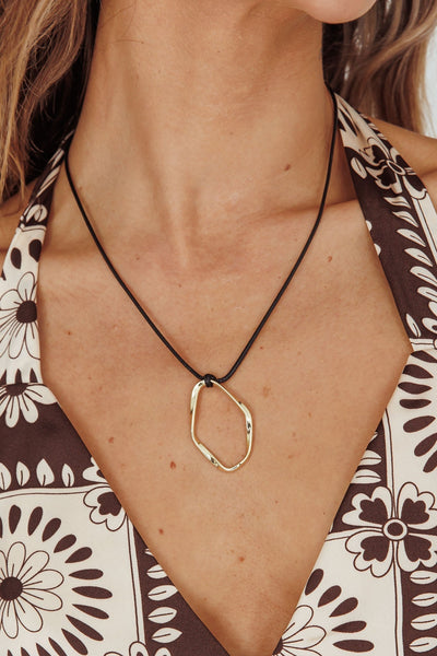 Oval Cassie Gold Pendant Necklace