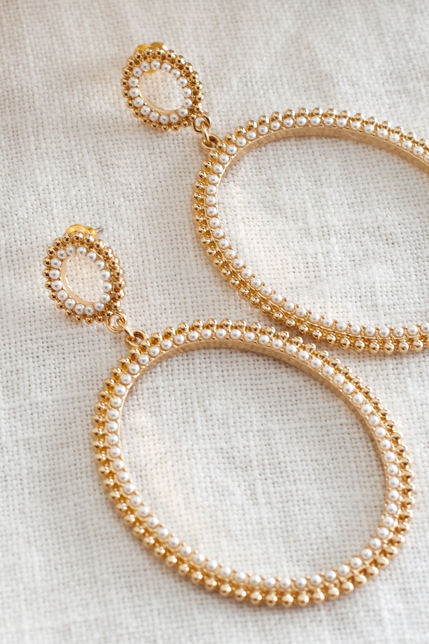 Oval Pearl Earrings Lucienne Gold