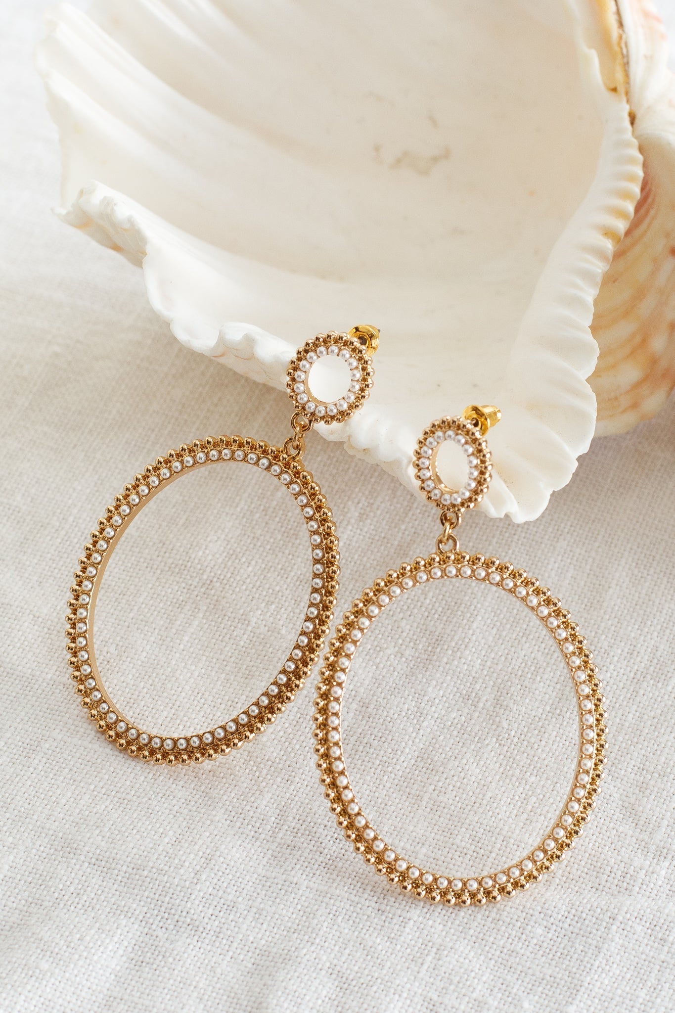Oval Pearl Earrings Lucienne Gold