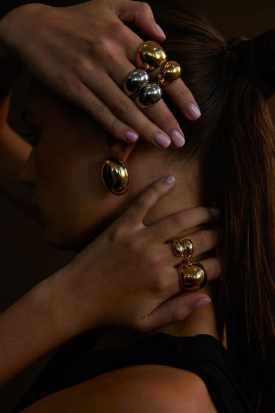 Solid NOAH earrings in gold